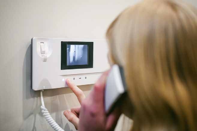 أنظمة إنتركم الفيديو للفلل والبنايات السكنية في الإمارات